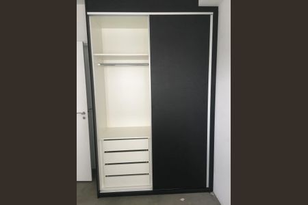 Apartamento à venda com 45m², 1 quarto e 1 vaga