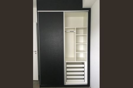 Apartamento à venda com 45m², 1 quarto e 1 vaga