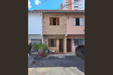 Casa à venda com 90m², 2 quartos e 1 vaga