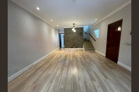 Casa à venda com 3 quartos, 138m² em Socorro, São Paulo