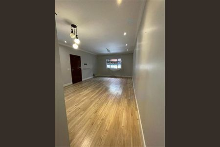 Casa à venda com 3 quartos, 138m² em Socorro, São Paulo