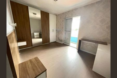 Casa à venda com 3 quartos, 138m² em Socorro, São Paulo