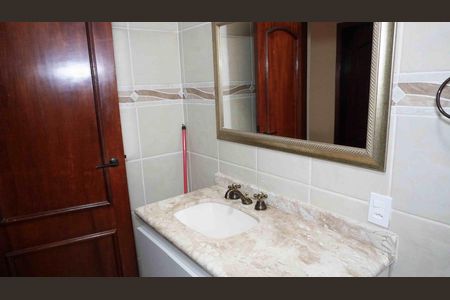 Casa de condomínio à venda com 395m², 2 quartos e 4 vagas Casa de condomínio à venda com 395m², 2 quartos e 4 vagasBanheiro