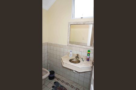 Casa de condomínio à venda com 395m², 2 quartos e 4 vagas Casa de condomínio à venda com 395m², 2 quartos e 4 vagaslavabo
