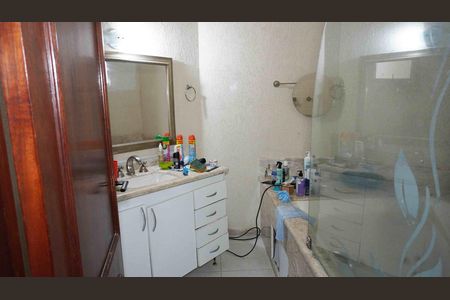 Casa de condomínio à venda com 395m², 2 quartos e 4 vagas Casa de condomínio à venda com 395m², 2 quartos e 4 vagasBanheiro Suíte 1 / Principal
