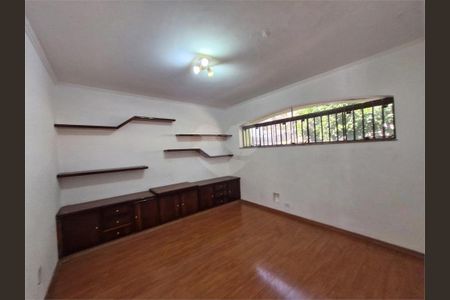 Casa à venda com 4 quartos, 498m² em Jardim Sao Bento, São Paulo