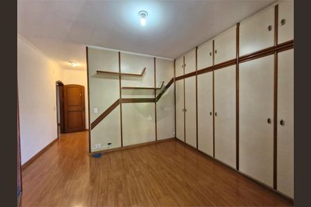 Casa à venda com 4 quartos, 498m² em Jardim Sao Bento, São Paulo