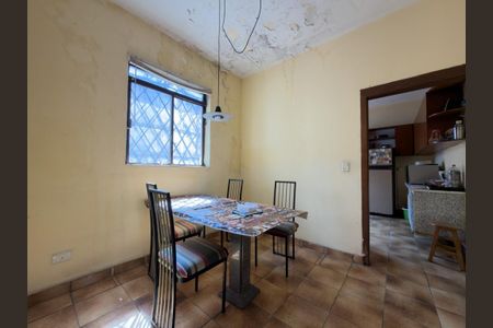 Casa à venda com 4 quartos, 360m² em Jardim Prainha, São Paulo