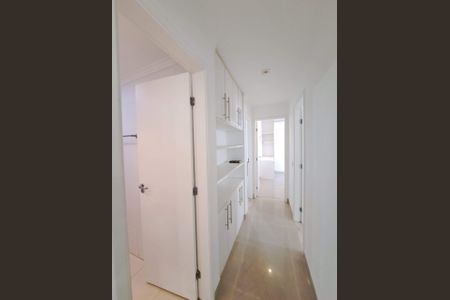 Apartamento à venda com 122m², 3 quartos e 2 vagas Apartamento à venda com 122m², 3 quartos e 2 vagasCORREDOR