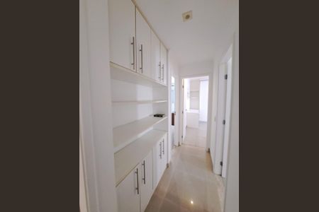 Apartamento à venda com 122m², 3 quartos e 2 vagas Apartamento à venda com 122m², 3 quartos e 2 vagasQUARTO