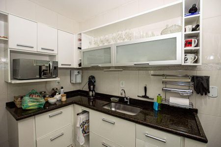 Casa à venda com 412m², 4 quartos e 2 vagas