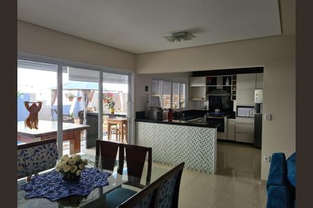 Casa à venda com 3 quartos, 249m² em Colina dos Pinheiros, Valinhos