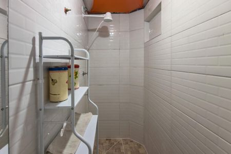 Casa para alugar com 100m², 2 quartos e 1 vaga Casa para alugar com 100m², 2 quartos e 1 vagaBanheiro da Suíte 2