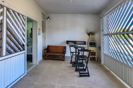 Casa para alugar com 100m², 2 quartos e 1 vaga Casa para alugar com 100m², 2 quartos e 1 vagaGaragem