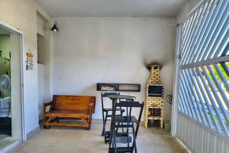 Casa para alugar com 100m², 2 quartos e 1 vaga Casa para alugar com 100m², 2 quartos e 1 vagaGaragem