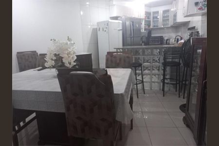Casa à venda com 103m², 3 quartos e 1 vaga