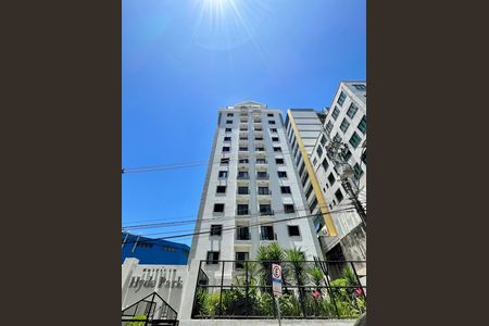 Apartamento para alugar com 75m², 2 quartos e 1 vaga Apartamento para alugar com 75m², 2 quartos e 1 vagaFachada