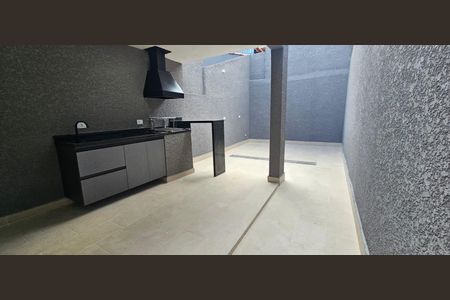 Casa à venda com 117m², 2 quartos e 1 vagaFoto 18
