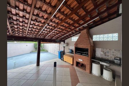 Casa à venda com 70m², 2 quartos e 2 vagas