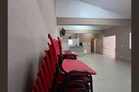 Casa à venda com 70m², 2 quartos e 2 vagas