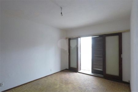 Casa à venda com 2 quartos, 200m² em Vila Monumento, São Paulo