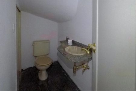 Casa à venda com 2 quartos, 200m² em Vila Monumento, São Paulo