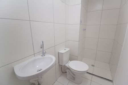 Apartamento para alugar com 33m², 2 quartos e sem vaga Apartamento para alugar com 33m², 2 quartos e sem vagaBanheiro