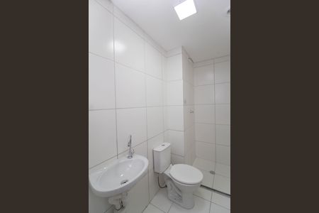 Apartamento para alugar com 33m², 2 quartos e sem vaga Apartamento para alugar com 33m², 2 quartos e sem vagaBanheiro