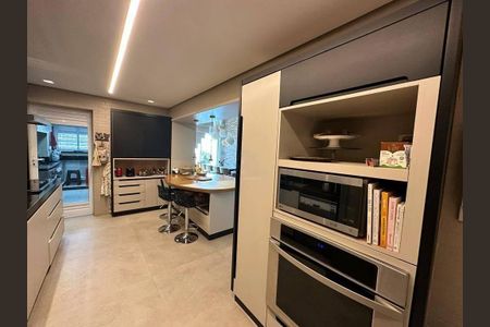 Apartamento à venda com 210m², 4 quartos e 3 vagas