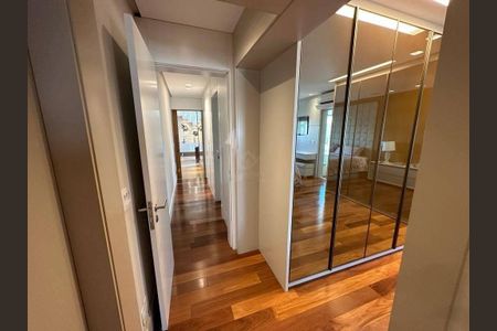 Apartamento à venda com 210m², 4 quartos e 3 vagas