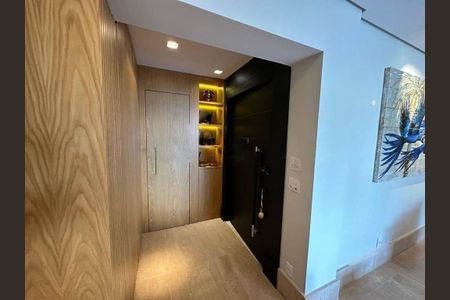 Apartamento à venda com 210m², 4 quartos e 3 vagas