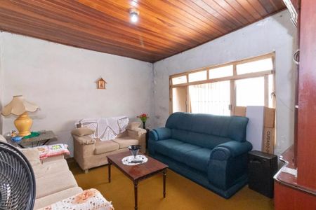 Casa à venda com 7 quartos, 324m² em Vila Marieta, São Paulo