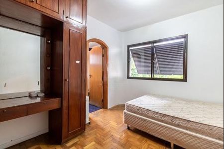 Apartamento à venda com 246m², 4 quartos e 4 vagas