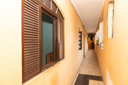 Casa à venda com 350m², 2 quartos e 2 vagasCorredor