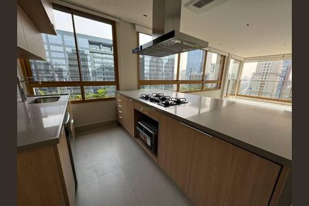 Apartamento para alugar com 147m², 3 quartos e 2 vagas