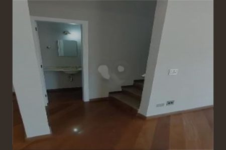 Casa à venda com 4 quartos, 213m² em Vila Santos, São Paulo