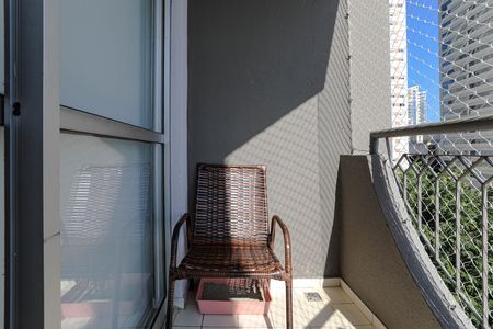 Apartamento para alugar com 83m², 3 quartos e 1 vaga Apartamento para alugar com 83m², 3 quartos e 1 vagaSacada