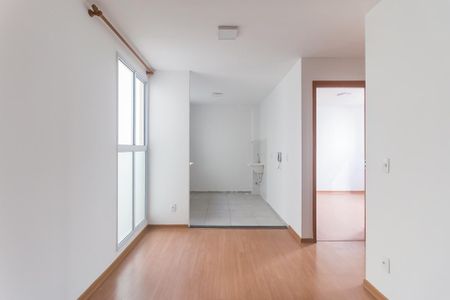 Sala de apartamento para alugar com 2 quartos, 40m² em Botujuru, Mogi das Cruzes