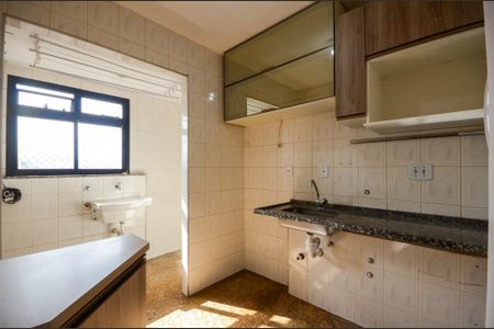 Apartamento à venda com 55m², 2 quartos e 1 vaga Apartamento à venda com 55m², 2 quartos e 1 vagaCozinha