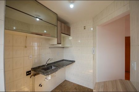 Apartamento à venda com 55m², 2 quartos e 1 vaga Apartamento à venda com 55m², 2 quartos e 1 vagaCozinha