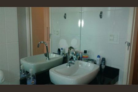 Casa à venda com 3 quartos, 150m² em Vila Barbosa, São Paulo