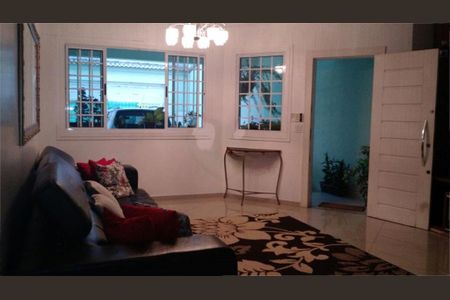 Casa à venda com 3 quartos, 150m² em Vila Barbosa, São Paulo