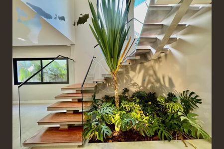 Casa de condomínio à venda com 360m², 4 quartos e 8 vagas