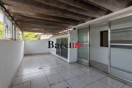 Apartamento à venda com 76m², 1 quarto e sem vaga