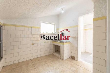 Apartamento à venda com 76m², 1 quarto e sem vaga