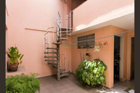 Casa à venda com 2 quartos, 110m² em Vila Carrão, São Paulo