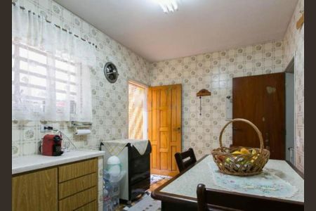 Casa à venda com 2 quartos, 110m² em Vila Carrão, São Paulo