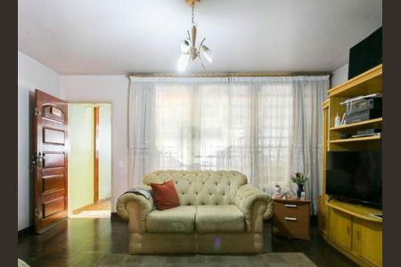 Casa à venda com 2 quartos, 110m² em Vila Carrão, São Paulo