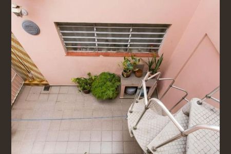 Casa à venda com 2 quartos, 110m² em Vila Carrão, São Paulo