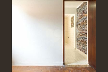 Casa à venda com 4 quartos, 107m² em São Lucas, São Paulo